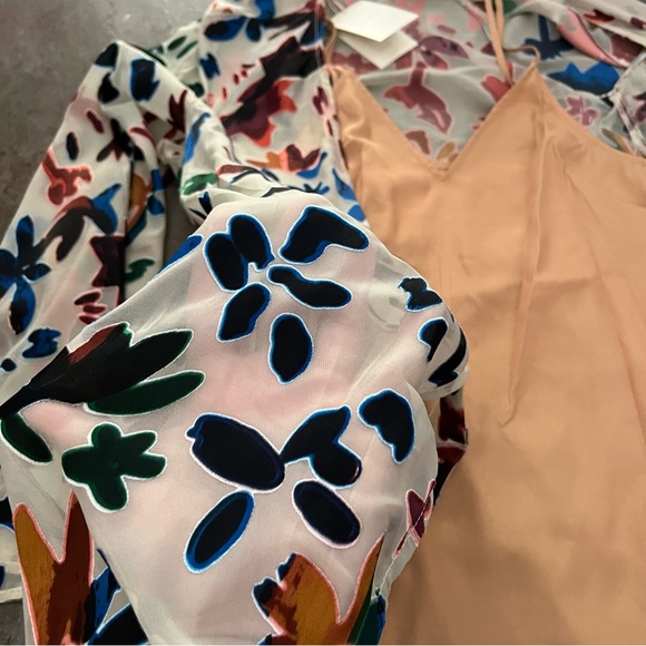 Women’s Shirt Set - Picture 3 of 9